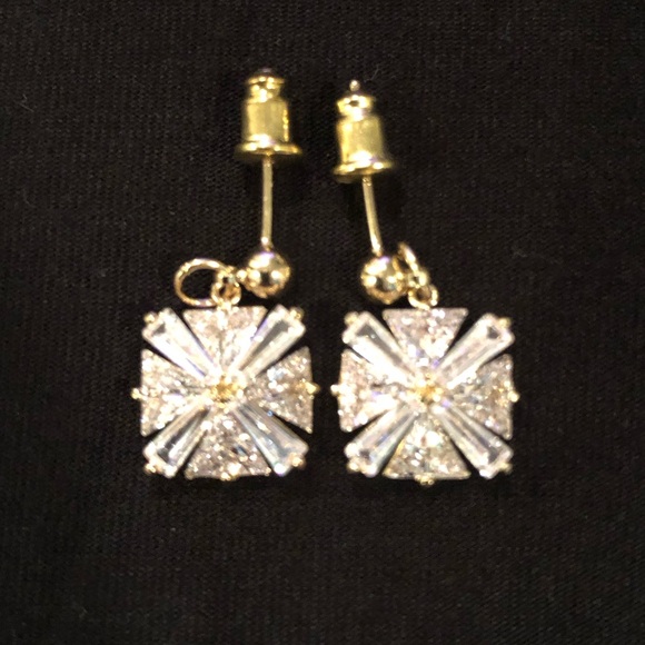 NWOT- Sparkle CZ Earrings - Occasion earrings - Picture 2 of 5